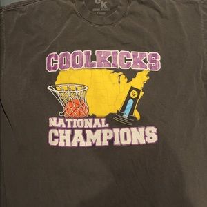 Cool kicks La tee shirt